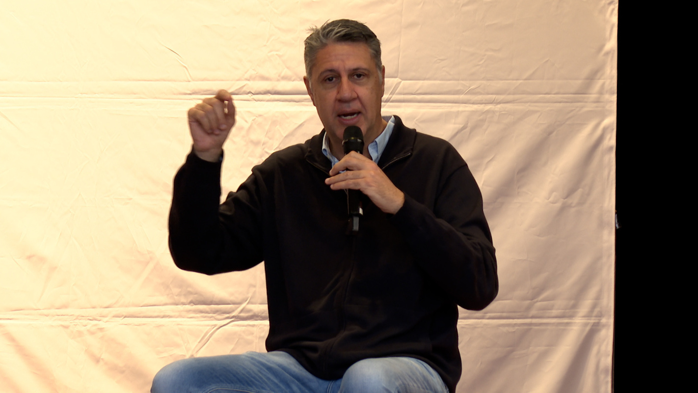 Albiol pide a Ribera una reunión urgente para regenerar las playas