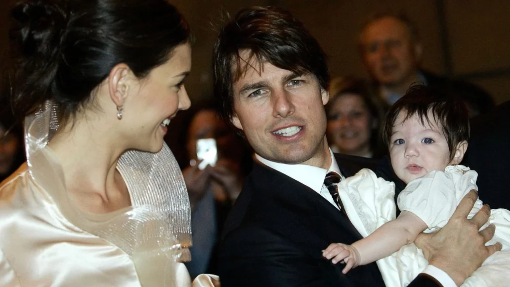 Suri Cruise cumple 18 años: los secretos de cienciología al descubierto y 10 años sin ver a su padre 1 Moncloa descarga 1 Moncloa