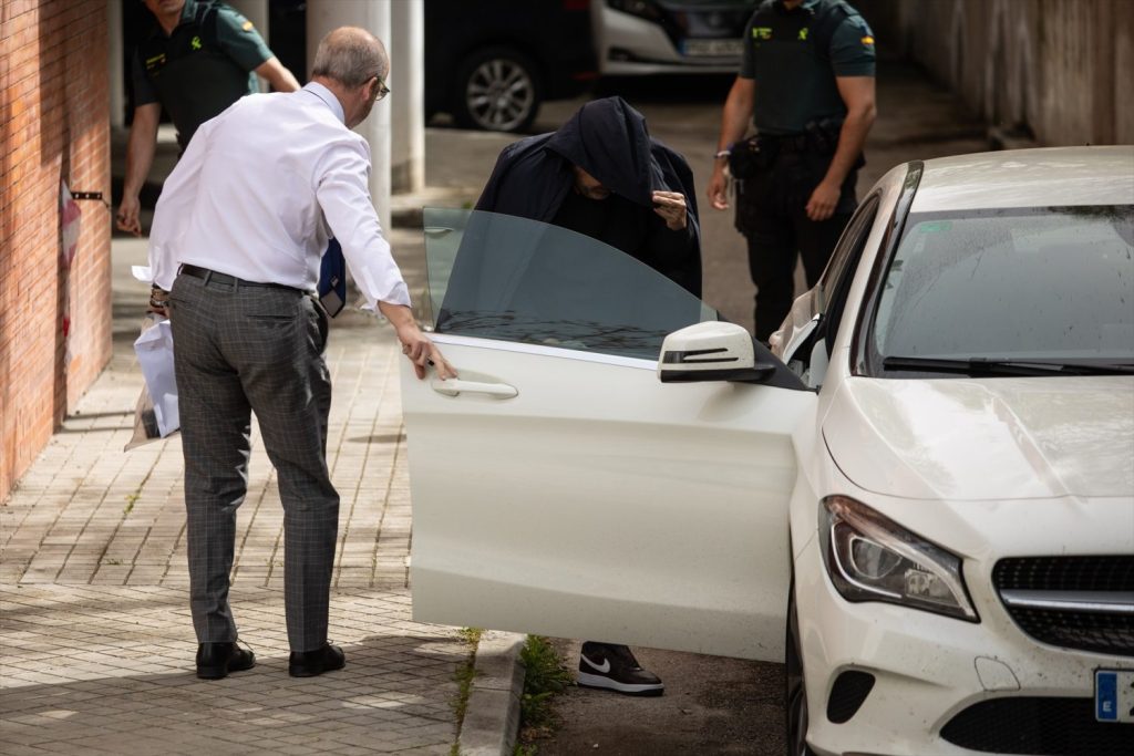 dos detenidos ermano actual director juridico federacion espanola futbol rfef pedro Moncloa