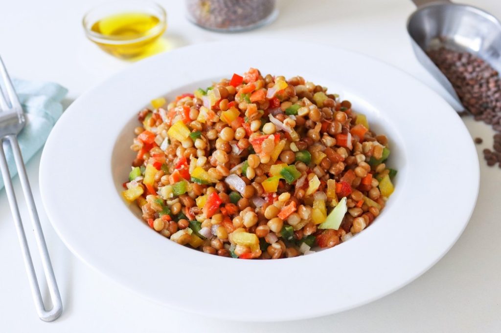 Nutritiva ensalada de lentejas ideal para recuperarse de los excesos de la Semana Santa 2 Moncloa ensalada de lentejas casera Moncloa