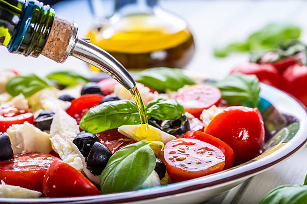 El ingrediente que te falta para darle el toque especial a tu ensalada mediterránea