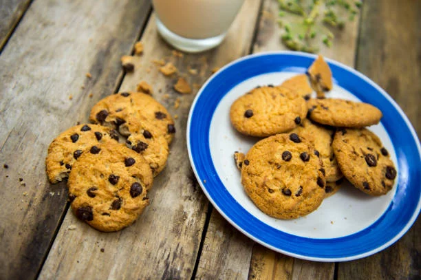 Las galletas fit de 3 ingredientes sanos, sabrosas y rápidas de hacer perfectas para acabar con el antojo de dulce