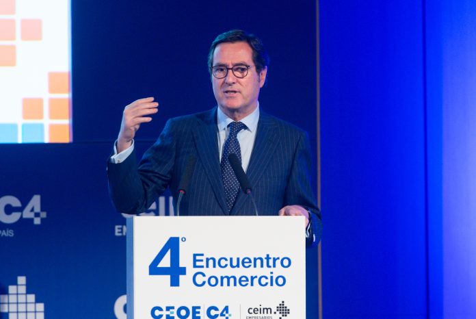 Antonio Garamendi, presidente de la CEOE, lanza un duro reto a Yolanda Díaz