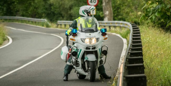 guardia civil moto 768x432 1 e1660554655501 650x330 1 Moncloa