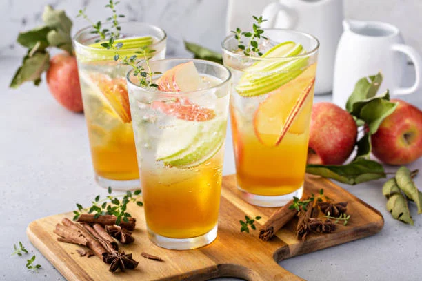 3 zumos detox que sí funcionan para eliminar las toxinas de tu cuerpo 1 Moncloa Zumos detox para eliminar las toxinas: ciruela, pera y pomelo