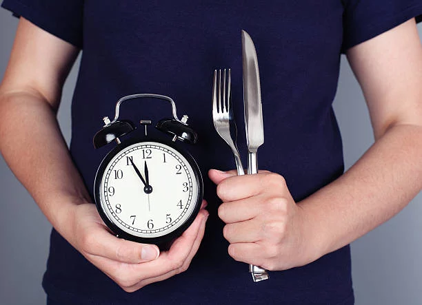 Las mejores horas para comer según la ciencia: tu cuerpo te lo agradecerá