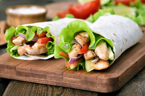 Wrap de pollo y aguacate