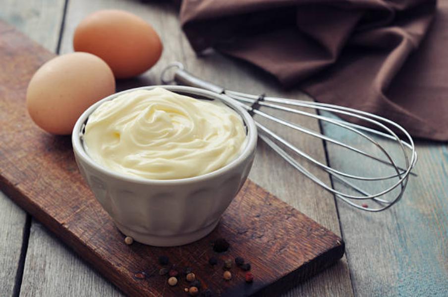 Mayonesa exprés, sana y nutritiva: Cómo prepararla en 60 segundos sin que se corte
