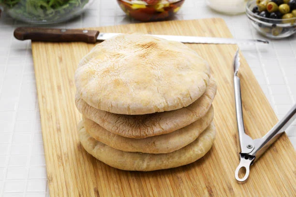 Así se hace el pan árabe en 5 minutos con ingredientes que tienes en tu cocina