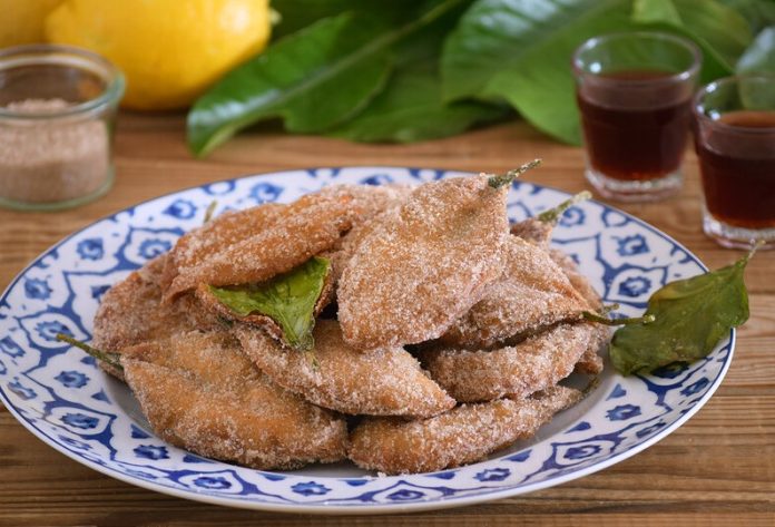 El viral de TikTok que te enseña a preparar los paparajotes murcianos con hojas de limonero