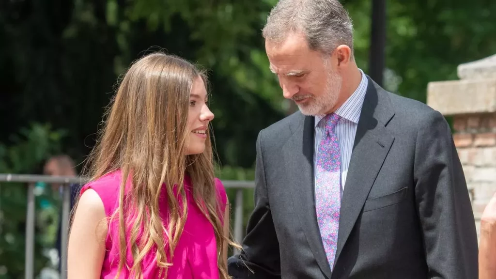 La infanta Sofia lanzada al ruedo: Esta es la determinación que ha tomado Felipe VI 2 Moncloa sofia felipe Moncloa