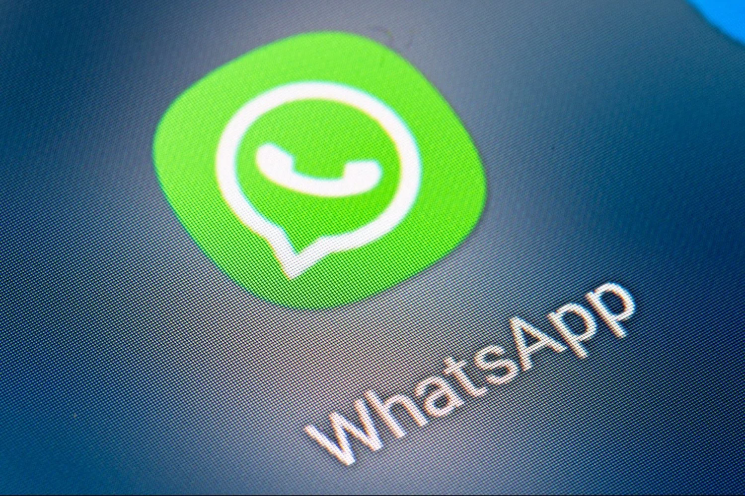 Cómo realizaban la estafa cripto en WhatsApp