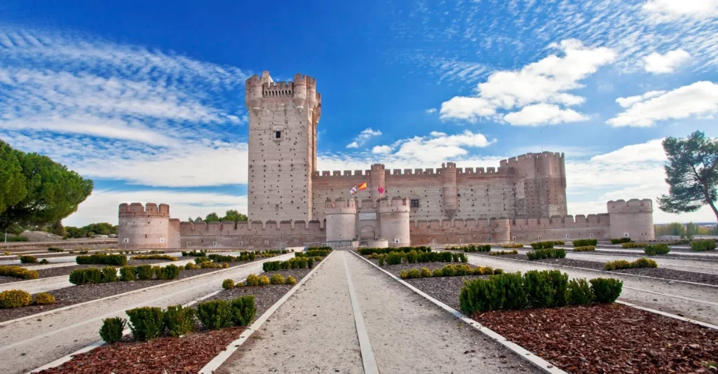 Un castillo de ensueño: uno de los pueblos más bonitos de España ambientado en la reconquista 1 Moncloa España
