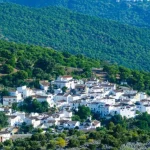 Parauta el pueblo encantado de Málaga que parece sacado de Disney