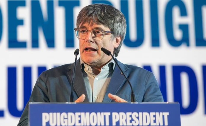 Puigdemont celebra que Banco Sabadell 