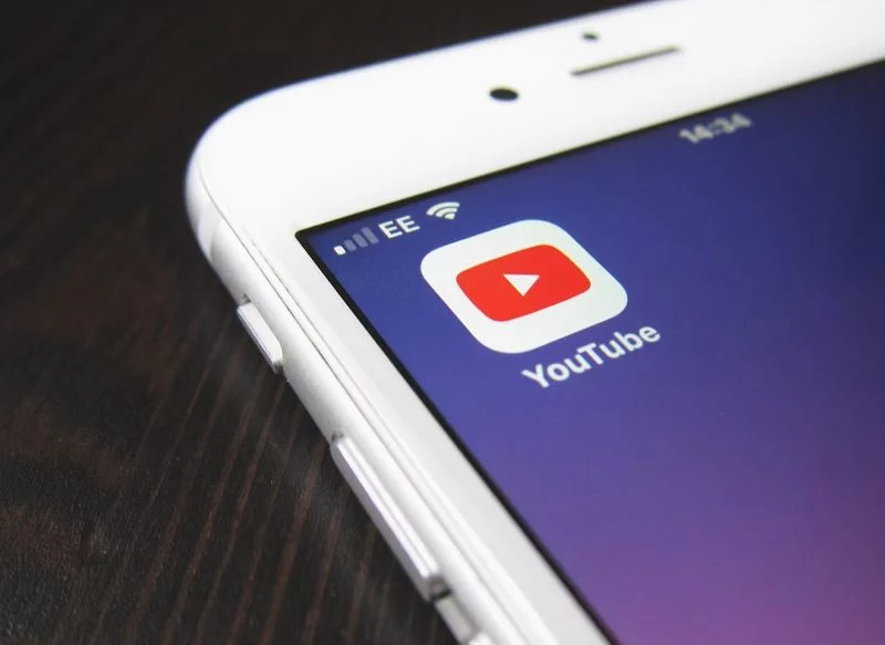YOUTUBE SE CONFORMA CON EL OCTAVO LUGAR