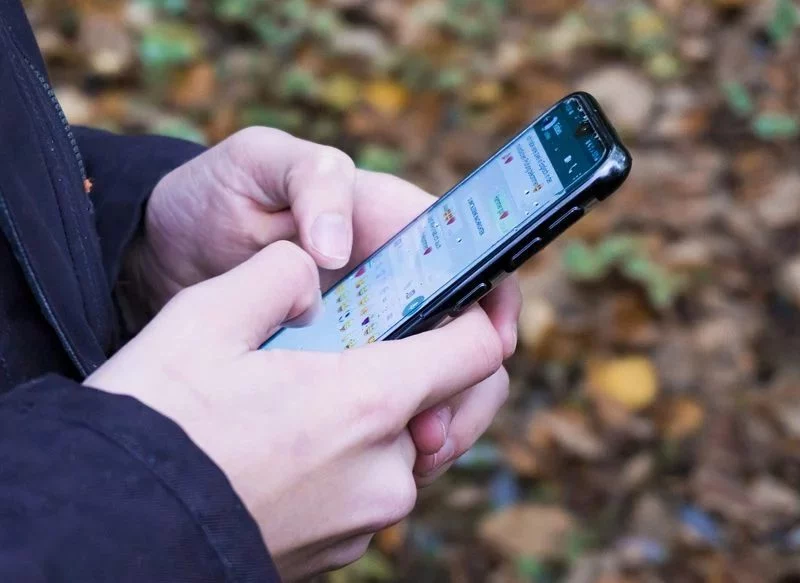 Cómo desactivar el sensor de proximidad en WhatsApp y evitar cortes en los audios