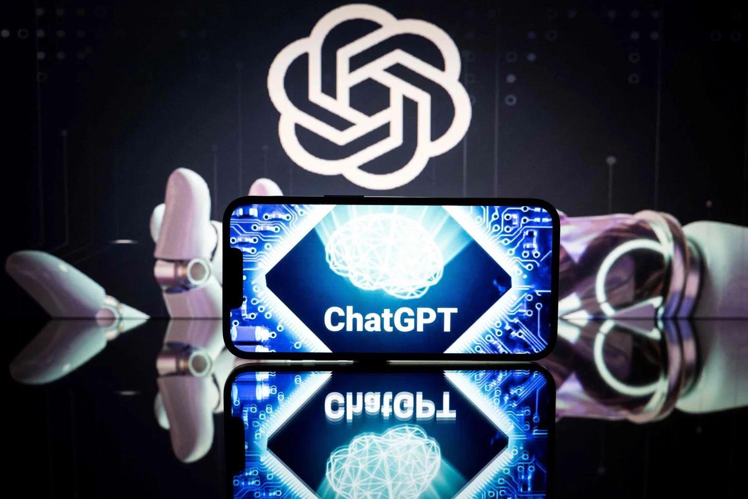 ChatGPT llega en forma de app a nuestros ordenadores con un agregado bomba