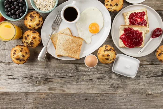 Desayunos saludables y llenos de proteína que necesitas probar ya
