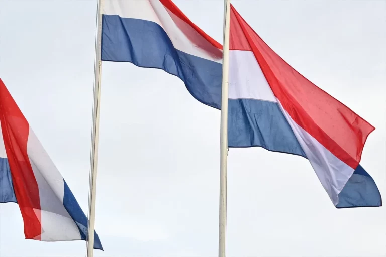 Países Bajos: ¿De qué se trata la ‘política de asilo más restrictiva de la historia’?