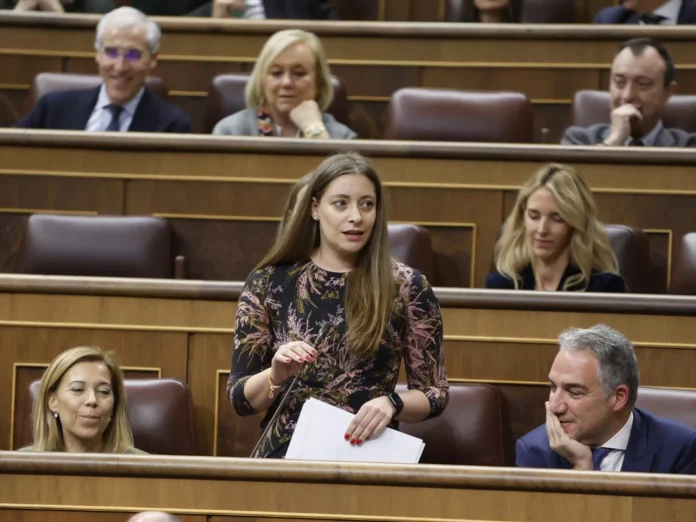 Ester Muñoz pide a Mónica García y Sanidad una auditoría de la época de Illa en el ministerio
