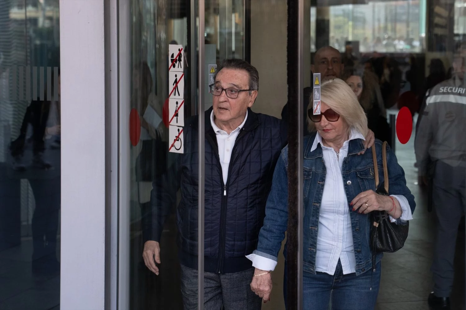 Enríquez Negreira, exvicepresidente del Comité Técnico Arbitral con su pareja, ahora imputada. EUROPA PRESS