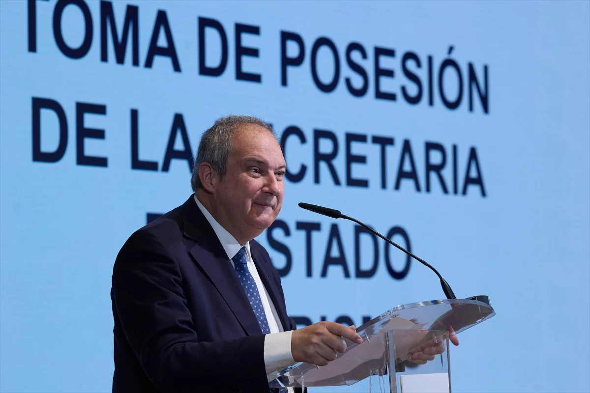 Jordi Hereu, ministro de Industria y Turismo, media en el conflicto entre Cantabria y Santillana del Mar.