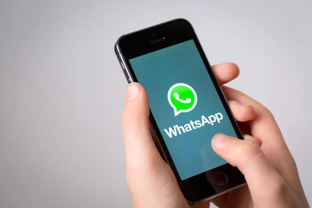 El nuevo diseño de WhatsApp para iPhone y Android que todos estábamos esperando 1 Moncloa WhatsApp: diferencias entre iOS y Android