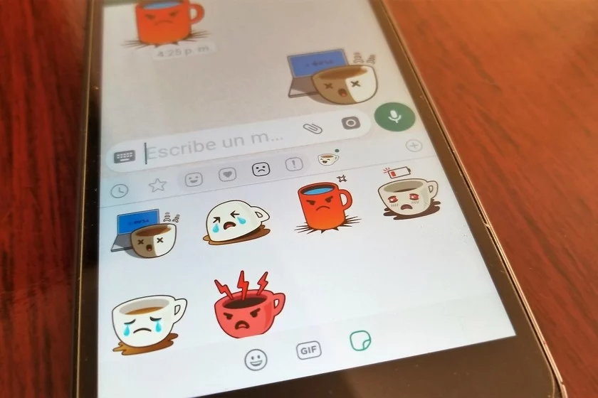 Cómo generar stickers de forma tradicional en WhatsApp