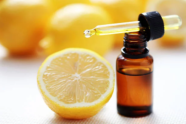 3 usos increíbles del aceite esencial de limón que tienes que probar hoy mismo