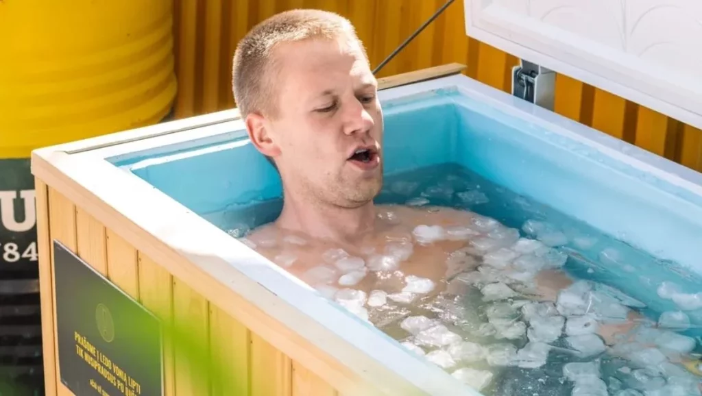 ¿Qué hacen los baños de hielo en tu cuerpo? La práctica viral que podría resultar peligrosa 1 Moncloa ¿Quienes no deben realizar baños de hielo?