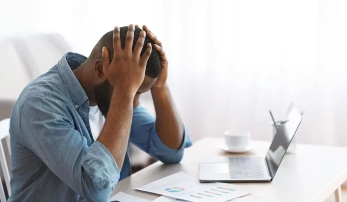 Burnout: 3 señales que podrían indicar estrés laboral extremo