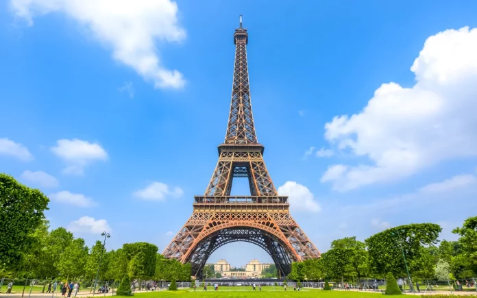 Por qué hay un apartamento secreto en la cima de la Torre Eiffel y cuál es su función secreta