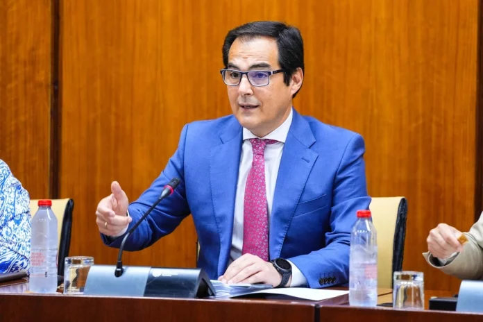 José Antonio Nieto, contento de que Andalucía vaya a ser pionera en tener un Tribunal de Instancia para la lucha contra el narcotráfico.