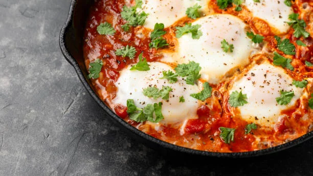 El nuevo desayuno viral que está revolucionando Internet: Huevos a la pizza