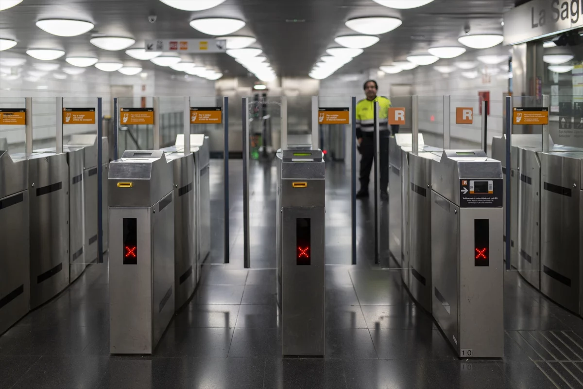 Un nuevo robo de cable de cobre interrumpe el servicio de Rodalies