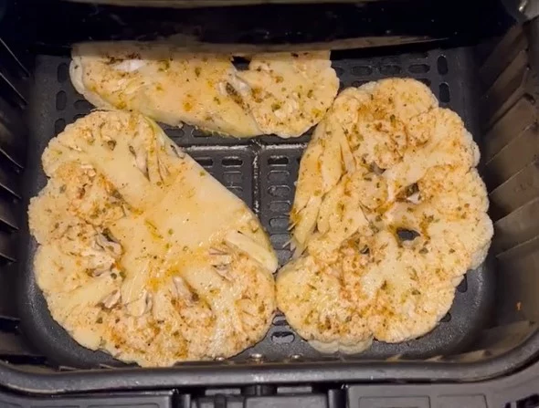 La receta mejorada de la abuela: Cómo cocinar coliflor en tu freidora de aire 1 Moncloa Prepara la coliflor de esta manera en freidora de aire