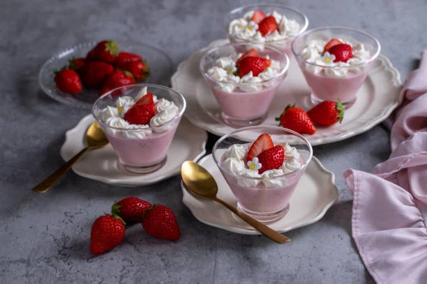 Gelatina de frutos rojos con 3 ingredientes al estilo 