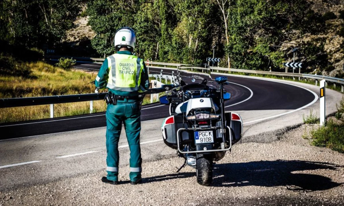 La Guardia Civil reclama mejores motos.