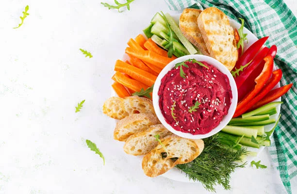 Cómo preparar un delicioso hummus de remolacha en 2 minutos 1 Moncloa Receta de hummus de remolacha