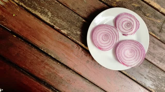 Coca-Cola y cebolla: La receta viral para subir las defensas 1 Moncloa Remedio casero con Coca-Cola y cebolla