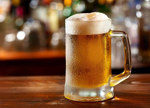 El milagro de la fermentación: esta bebida mejora tu microbiota más de lo que imaginas 1 Moncloa La cerveza y el secreto de la fermentación