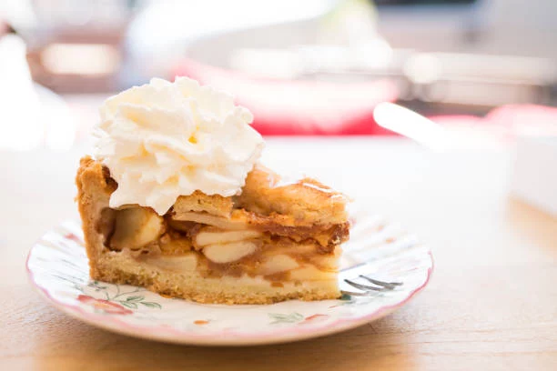 Tarta de manzana renovada: prueba esta receta saludable sin harina 2 Moncloa Será la estrella de tus reuniones familiares