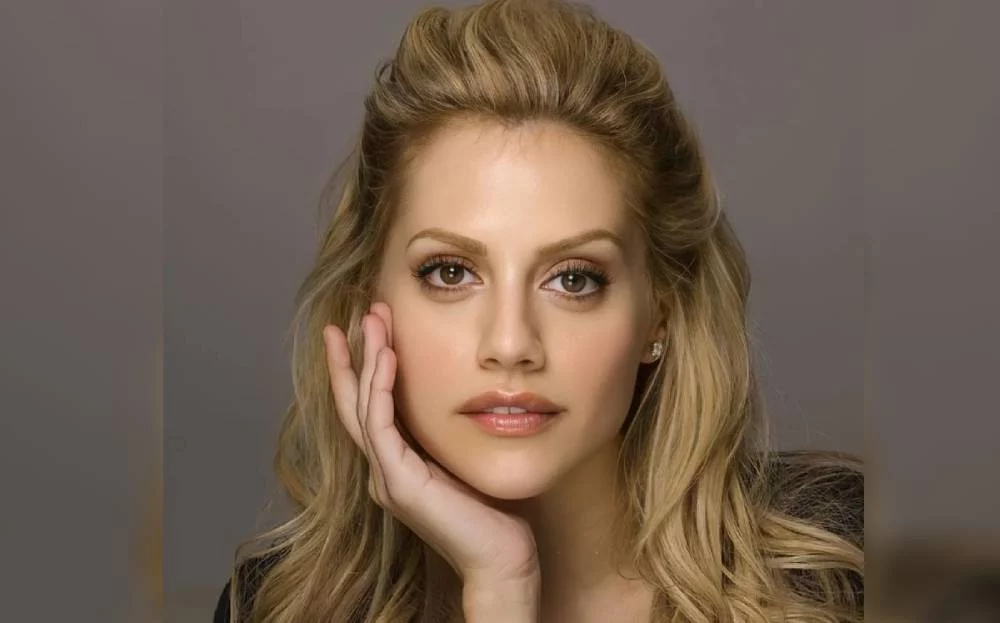 Por qué nadie quiere vivir en la misteriosa mansión donde residió y murió Brittany Murphy