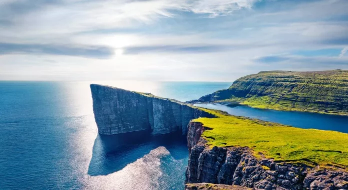 Un lago sobre el océano, el desvío ambiental más impactante del mundo