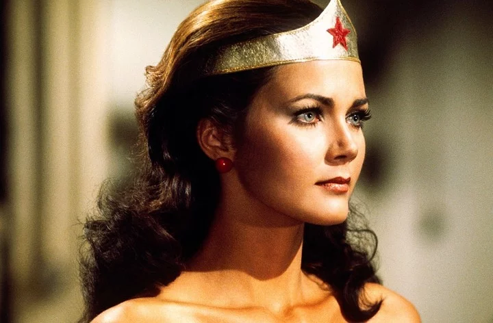 Lynda Carter destapa su lado B: el secreto de Hollywood que ahora todos vamos a conocer
