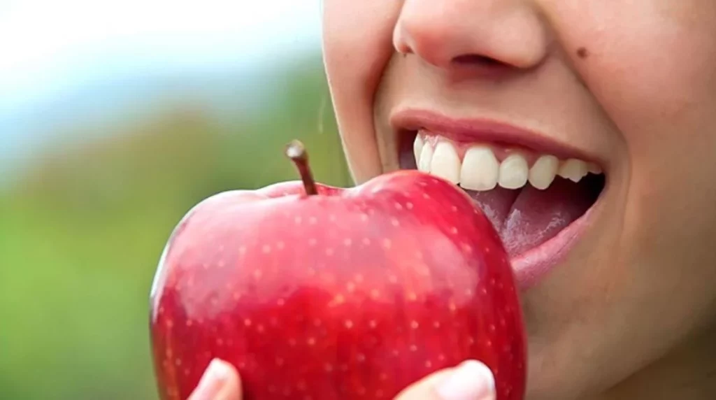 Las manzanas forman parte de los alimentos saciantes