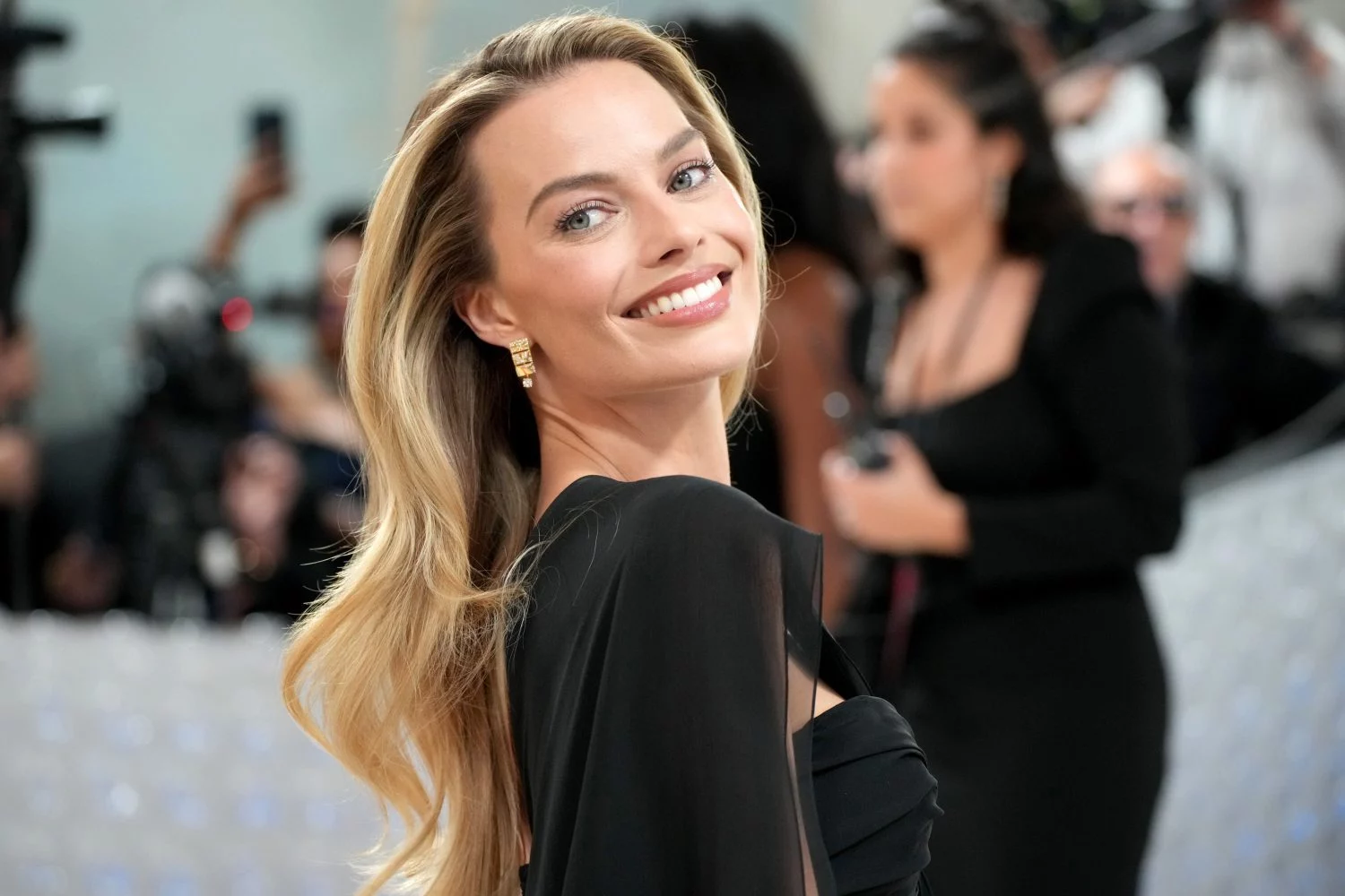 Margot Robbie revela la decisión que casi destruye su vida