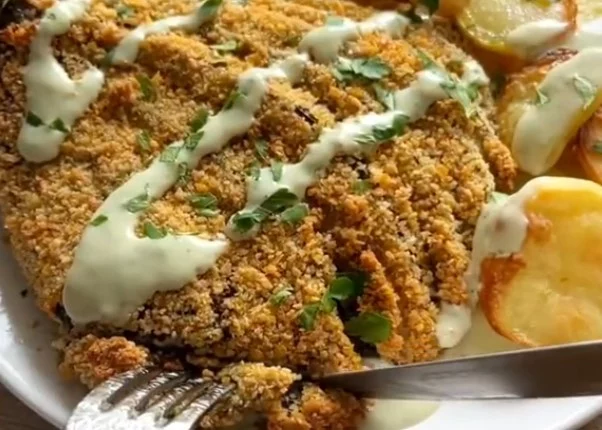 Milanesas de berenjena crujientes: cómo preparar una salsa única para acompañarlas