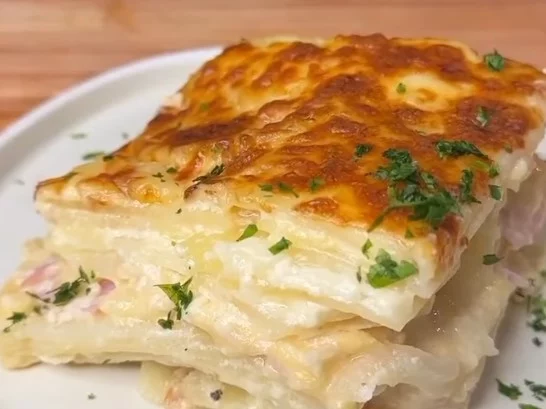 Milhojas de patatas: cómo preparar una versión diferente con un relleno especial